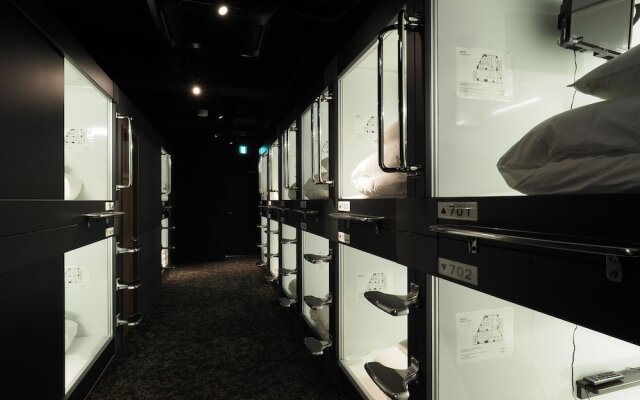 LEO YU CAPSULE HOTEL Funabashi