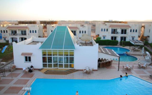 Logaina Sharm Resort