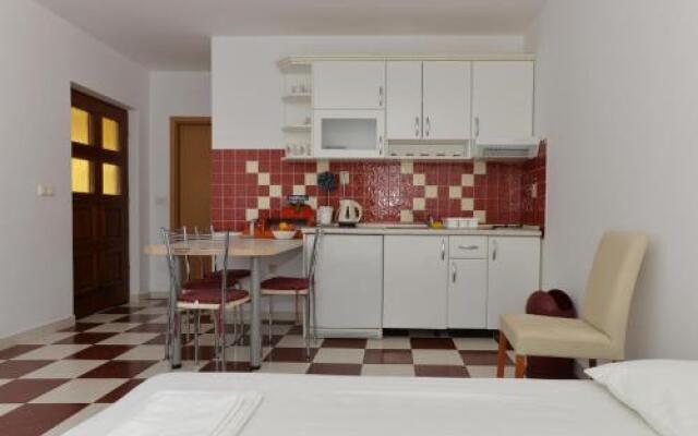 Apartments Mila - Mala Duba