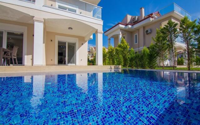 Villa Almira