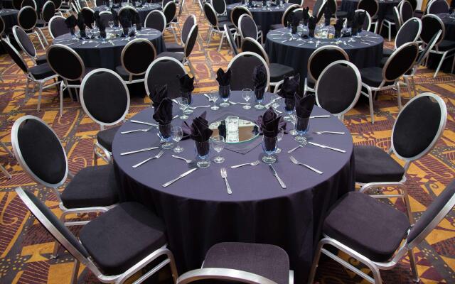 iHOTEL & Conference Center Red Deer