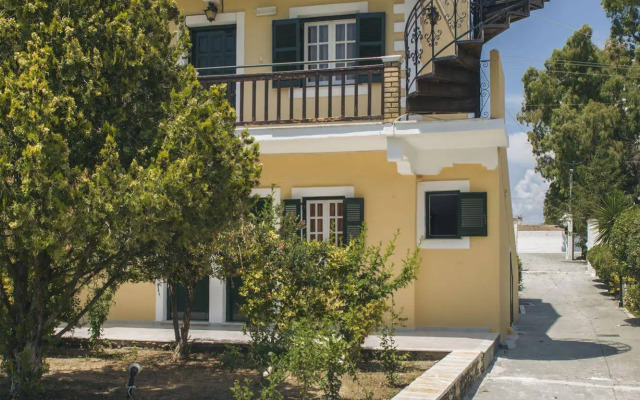 Potamos Apartments