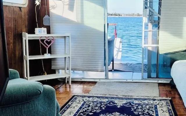 Yacht Time