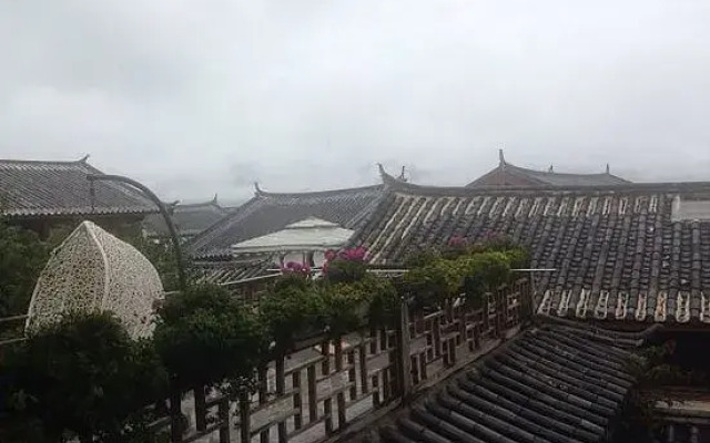 Yueqiao Huayuan Inn