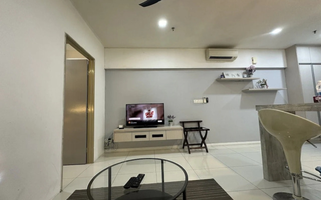 Summer Suites KLCC by Luna