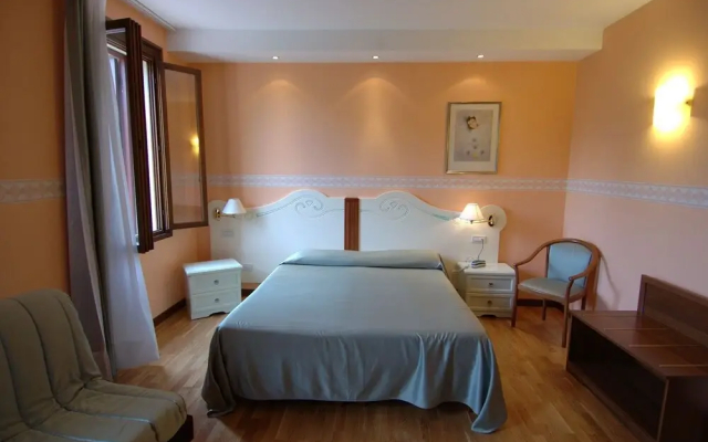 Albergo Ristorante Flora