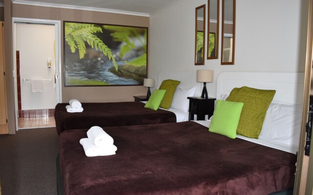 Cotton Tree Beach Motel