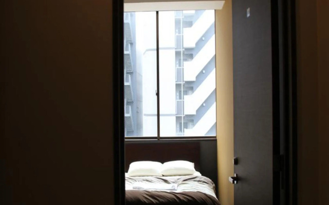 Anne Hostel Yokozuna