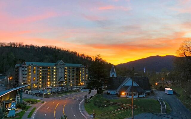 Gatlinburg View Lodge