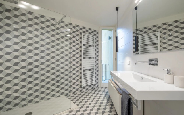 Madonna Luxury Apartment