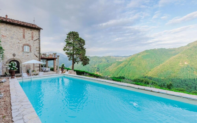 Gran Burrone Castle in Borgo a Mozzano