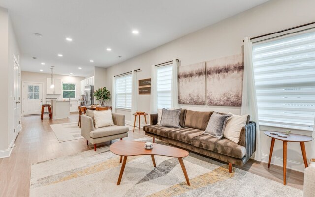 Family-friendly Home ~ 5 Mi to UNC Charlotte!