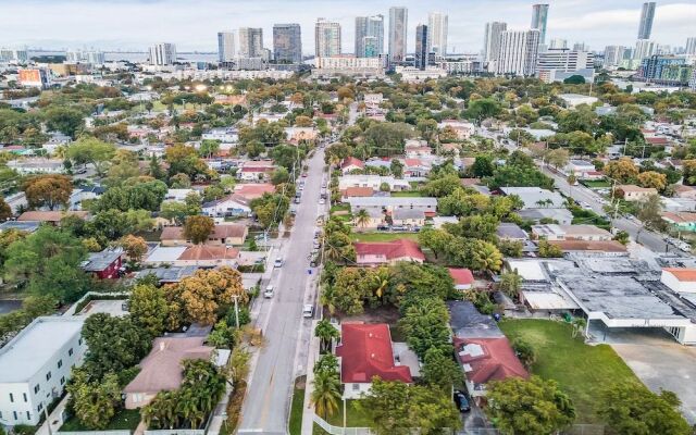 Wynwood Central 2BD Apartment w Parking