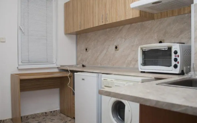 Burgas Rooms and Studios