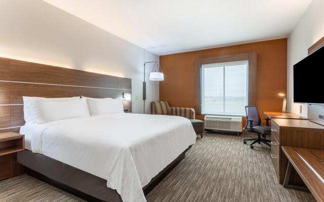 Holiday Inn Express & Suites Kearney by IHG