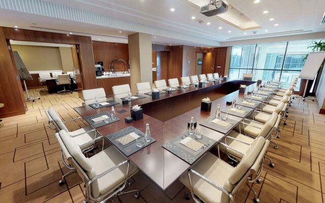 The Hotel Galleria Jeddah, Curio Collection by Hilton