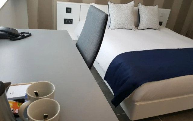 Pebbles Boutique Aparthotel