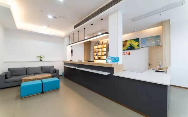 Hanting Hotel Wuhan Hongshan Square Minzhu Road