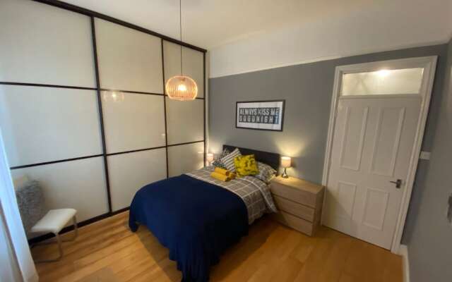 Beautiful Modern Hoole Ground Floor Apartment