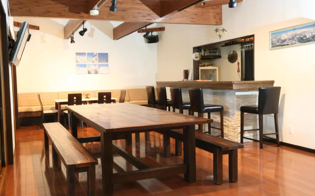 Bears Den Mountain Lodge