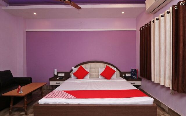 OYO 18668 Ananya Guest House