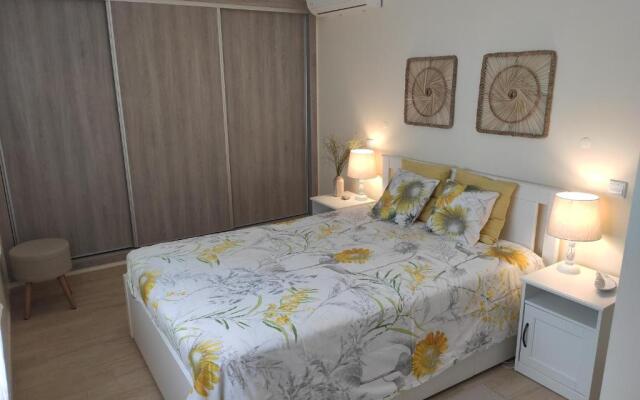 Numar Residence J -Manta Rota