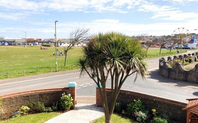 Beach Hotel Torbay