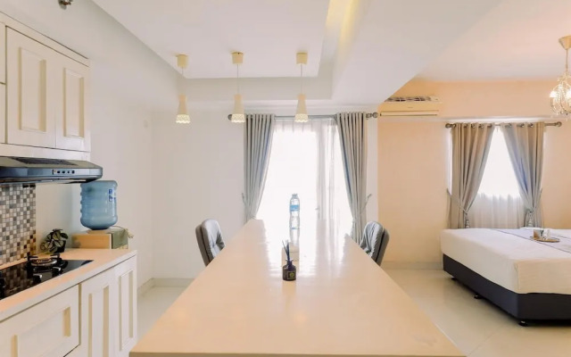 Homey And Big Studio Apartment At The Wave Kuningan