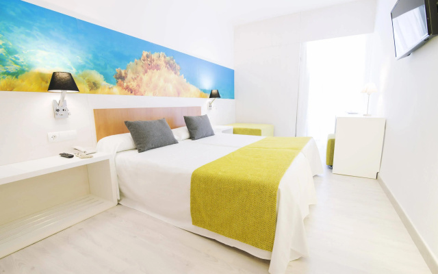 azuLine Hotel Pacific