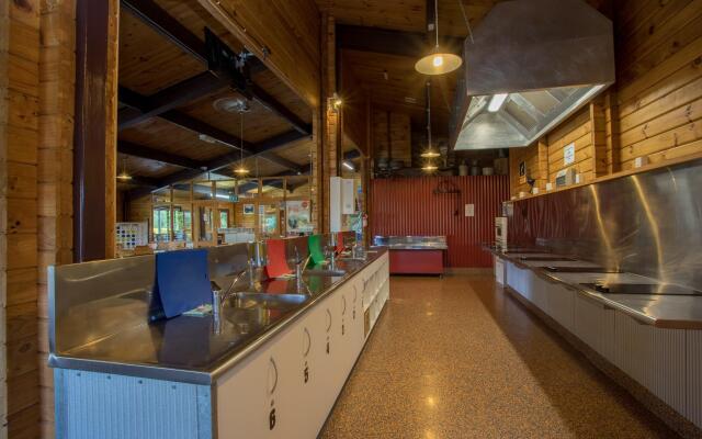 Te Anau Top 10 Holiday Park