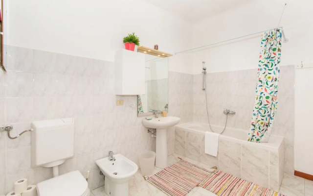 Principe Railway Station Flat