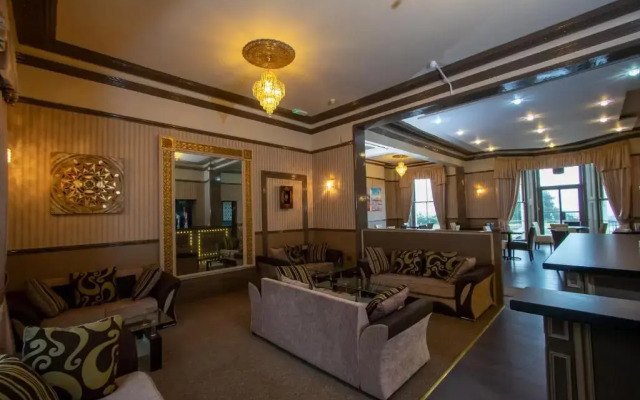 The Carlton Hotel