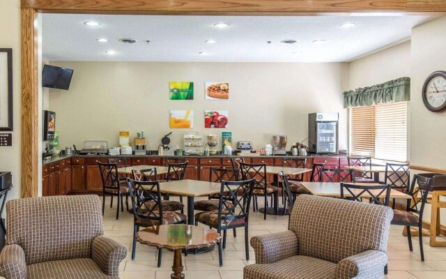 AmericInn by Wyndham Cedar Rapids North