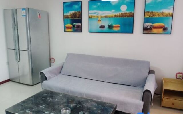 Yinfeng Daily Rental Apartment (Daqing Xinmart Branch)