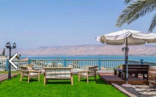 Kinneret Zimmer’s - Near the Beach