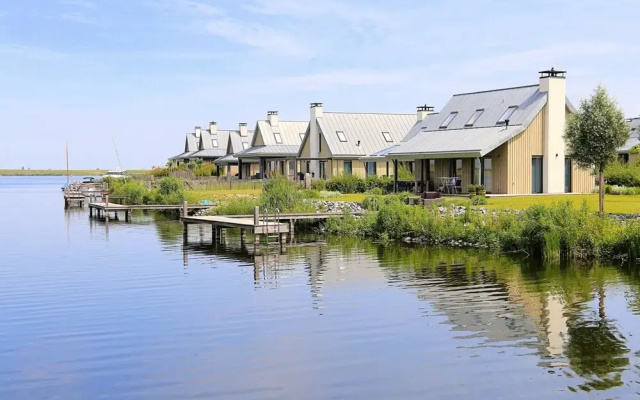 Villa Oesterdam Deluxe Sleeps 8