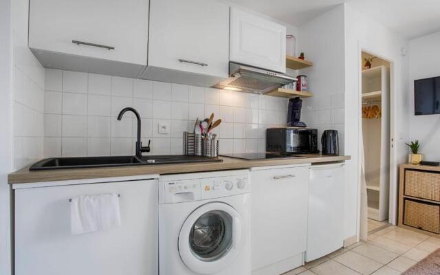 Cosy flat at 100m from the beach and parking