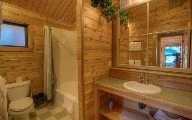 Smokey Joes - 5 Br Cabin