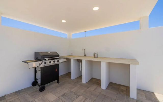 Newly Built Private Pool 3BR Parking Wi-fi