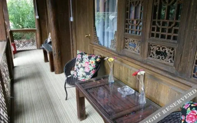 Xiyouji Crystal Palace Inn Lijiang