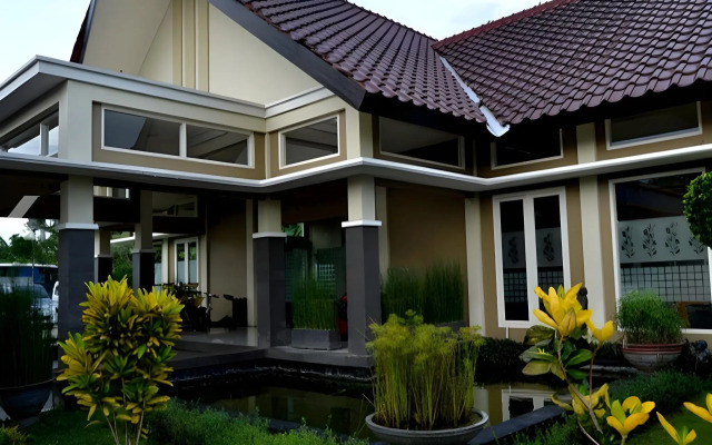 Wonua Monapa Hotel Resort