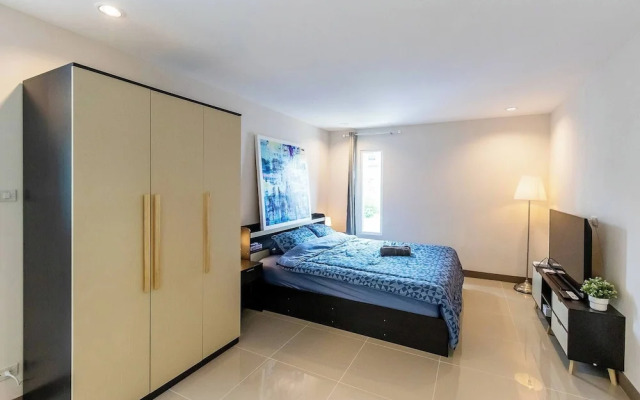 Tiny House Srinakarin At Sri Bearing Station