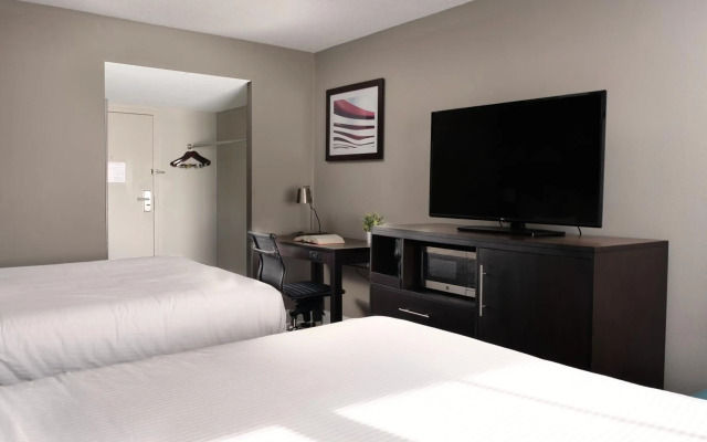 Comfort Inn & Suites Pottstown Eastern Gateway