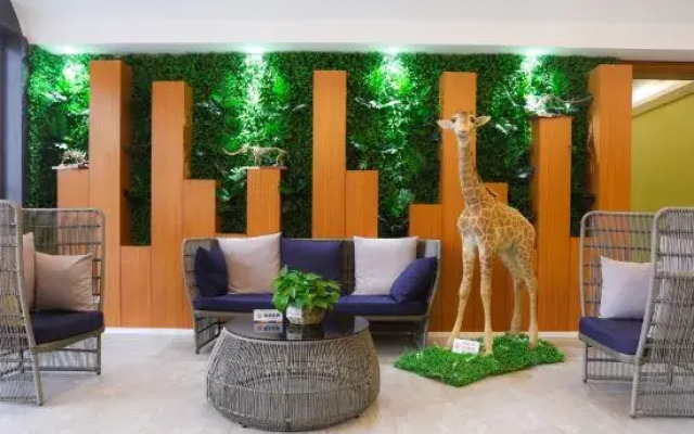 LocaJoy Theme Hotel