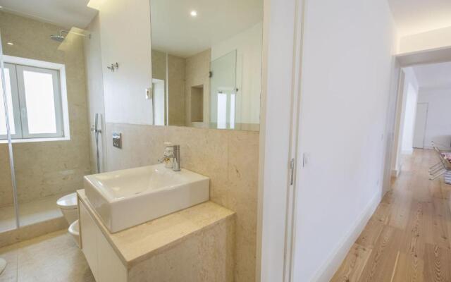 Lovelystay - Chic, Citrus Home - Private Garden And Parking