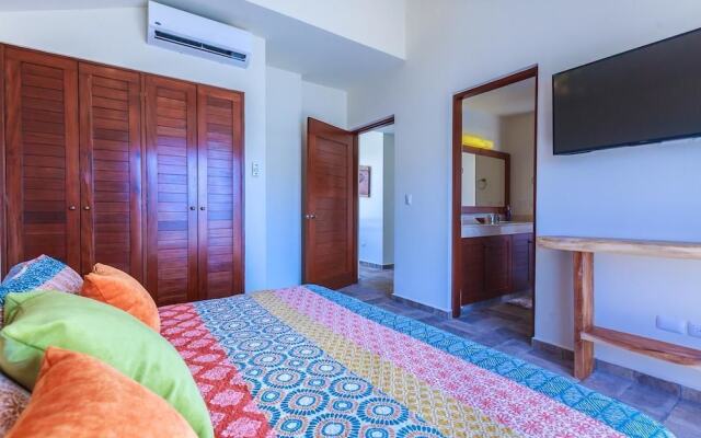 Casa de la Risa by Skyrun