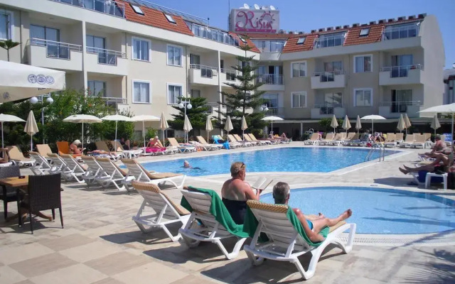 Akalia Suite Hotel & Spa
