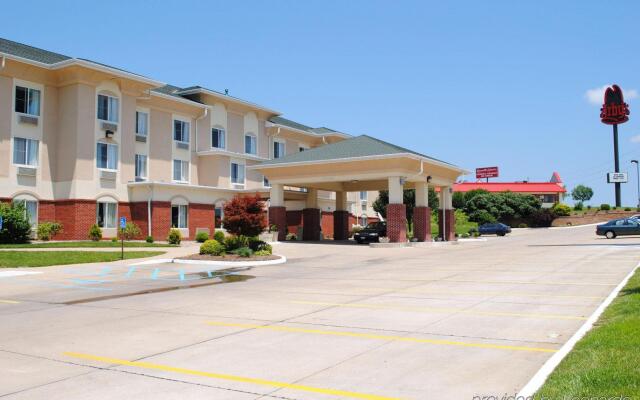 Holiday Inn Express Boonville, an IHG Hotel