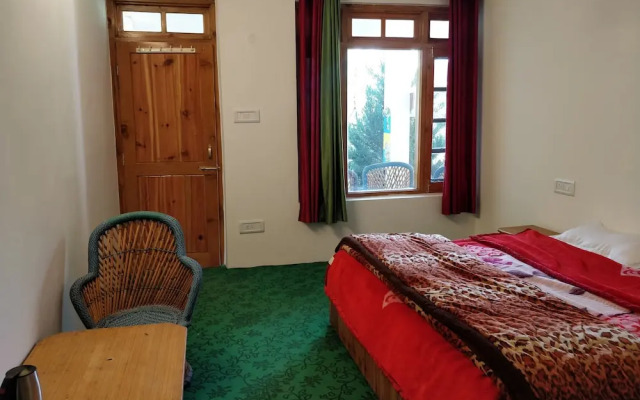 Madpackers Manali - Hostel