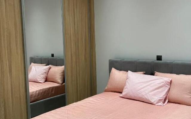 Furnished apartment (in the city center)